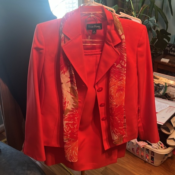 Evan Picone suit, coral color with scarf, size 12, EUC, jacket/pencil skirt - Picture 3 of 14